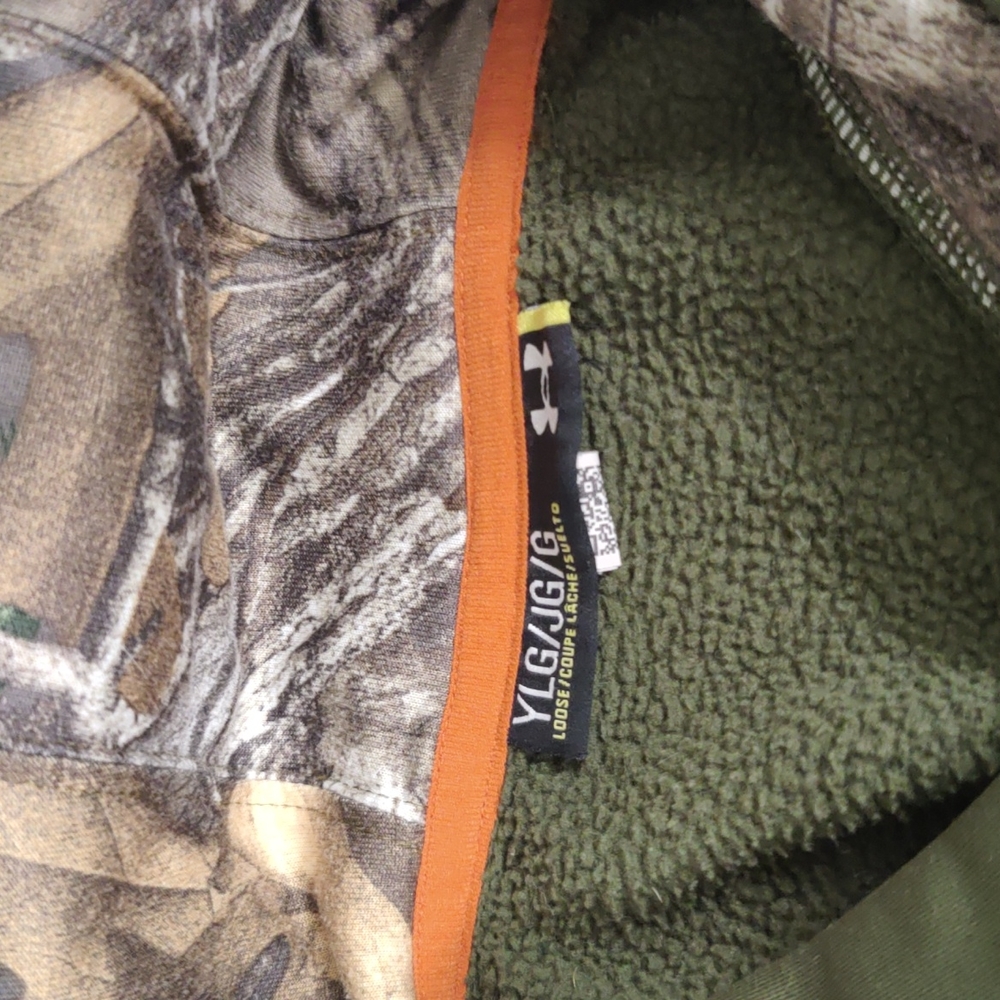 Under Armour Green Hunting Camo Youth Hoodie - Picture 5 of 9